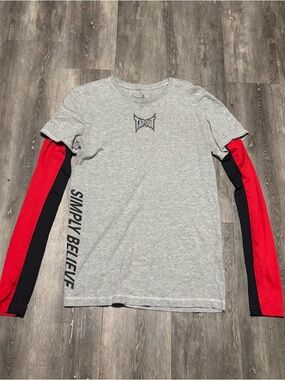 Tapout Y2K Shirt Men’s M Crewneck Long Sleeve Gray Logo Red Sleeves
